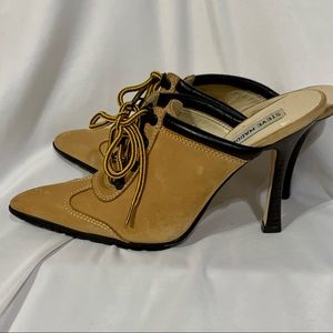 Steve Madden buck suede